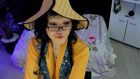 Berki  new account online show from 10-28-25, 07:12