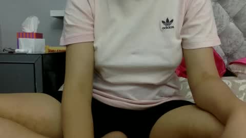 Snapshot of bermudatriangle12 chatting on 12-07-24, 10:23 tixxie online show from 12-07-24, 10:23