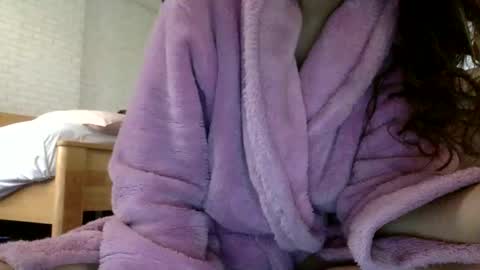 Snapshot of bermudatriangle12 chatting on 03-05-25, 01:21 tixxie online show from 03-05-25, 01:21