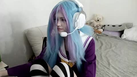 Lina online show from 04-21-26, 03:17