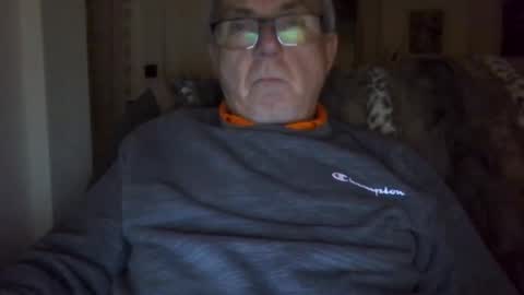 bernard1102 online show from 01-08-25, 02:57