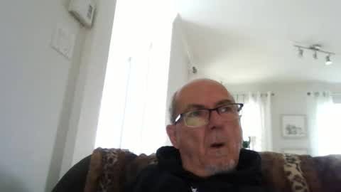 bernard1102 online show from 09-14-25, 01:32