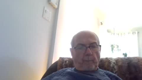 bernard1102 online show from 09-21-25, 03:57