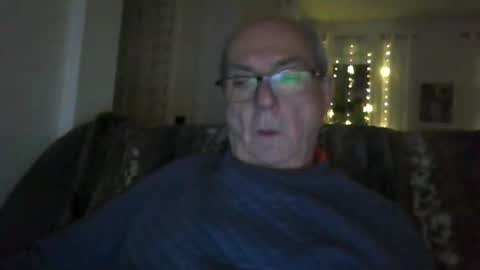 bernard1102 online show from 11-27-25, 01:18