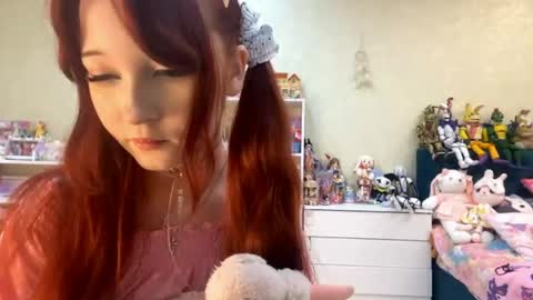 Eva  online show from 04-18-26, 08:29