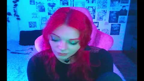 Snapshot of berriekitten chatting on 10-24-25, 06:37 BerrieKitten online show from 10-24-25, 06:37