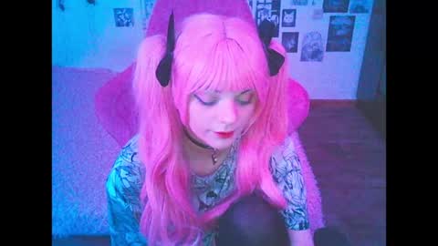 BerrieKitten online show from 05-17-26, 01:58