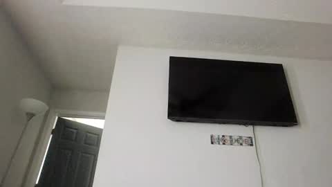 Snapshot of bertdollaz757 chatting on 11-10-25, 01:54 ToxicPipe757 online show from 11-10-25, 01:54