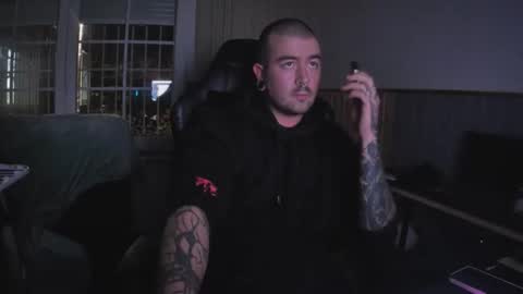 Snapshot of berto3389 chatting on 12-05-25, 08:27 berto3389 online show from 12-05-25, 08:27