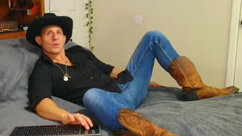 twitter zack1fisher online show from 12-22-25, 11:57