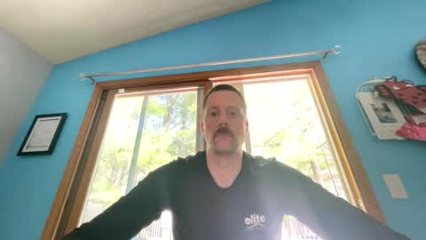 bestfriend123456 online show from 04-17-26, 07:39