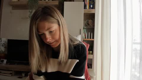 Snapshot of bestgirl_ofthe_neighborhood chatting on 02-03-25, 08:57 Vicky online show from 02-03-25, 08:57