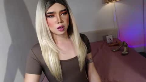 bestgirljulia online show from 10-29-25, 02:14