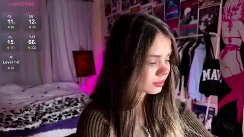 Snapshot of bestie_me chatting on 09-12-25, 04:40 Emily Stream every day online show from 09-12-25, 04:40