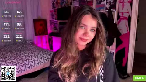 Snapshot of bestie_me chatting on 10-08-25, 06:16 Emily Stream every day online show from 10-08-25, 06:16