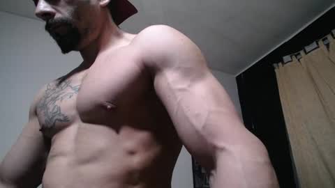 Snapshot of bestmuscle chatting on 07-18-26, 11:19 bestmuscle online show from 07-18-26, 11:19