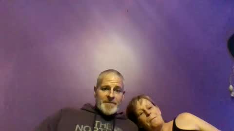 Snapshot of bestredinbed chatting on 04-16-26, 10:05 bestredinbed online show from 04-16-26, 10:05