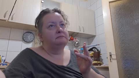 bethnorth online show from 09-25-25, 02:04