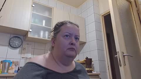 bethnorth online show from 09-27-25, 02:16