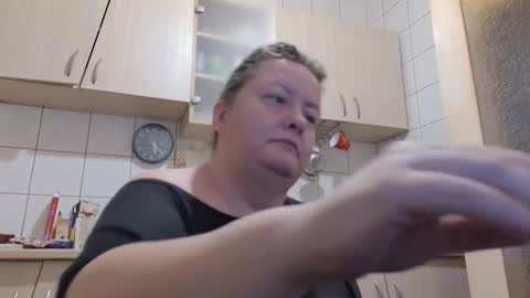 bethnorth online show from 10-10-25, 02:21