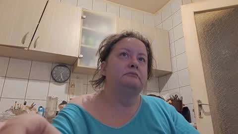 bethnorth online show from 10-21-25, 02:23