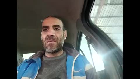 Snapshot of betterthanurfinger chatting on 12-18-25, 11:27 Cock arabic Authentic online show from 12-18-25, 11:27