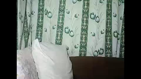 betty_83 online show from 03-08-25, 12:52