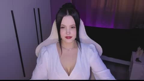 Snapshot of betty__davvis chatting on 05-11-26, 03:29 Betty online show from 05-11-26, 03:29