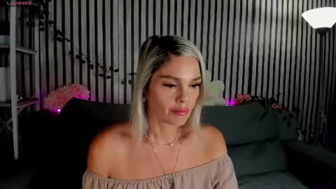 Snapshot of betty_brock chatting on 07-13-26, 01:19 Betty online show from 07-13-26, 01:19