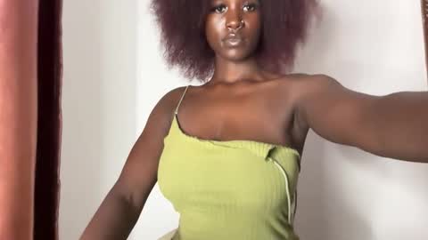 Snapshot of betty_fire_ chatting on 10-28-25, 03:36 Adah online show from 10-28-25, 03:36