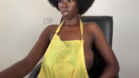 Snapshot of betty_fire_ chatting on 12-20-25, 06:31 Adah online show from 12-20-25, 06:31