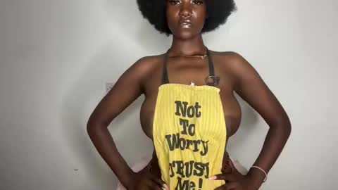 Snapshot of betty_fire_ chatting on 02-13-26, 12:06 Adah online show from 02-13-26, 12:06