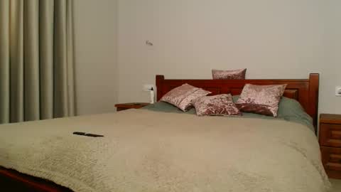 Snapshot of betty_sw chatting on 02-14-25, 12:03 betty_sw online show from 02-14-25, 12:03