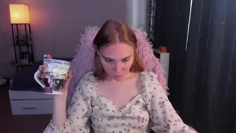Snapshot of betty_witchy chatting on 05-08-26, 03:56 Dory make me happier online show from 05-08-26, 03:56