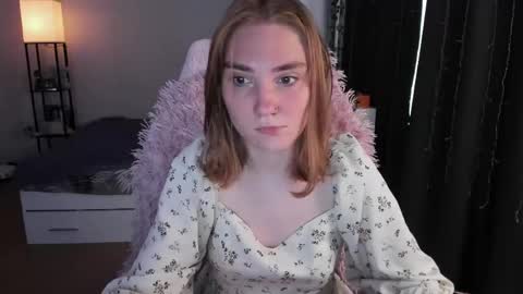 Snapshot of betty_witchy chatting on 05-11-26, 04:18 Dory make me happier online show from 05-11-26, 04:18