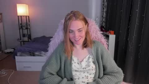 Snapshot of betty_witchy chatting on 05-16-26, 03:58 Dory make me happier online show from 05-16-26, 03:58