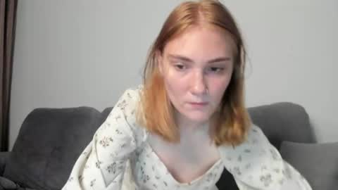Snapshot of betty_witchy chatting on 06-03-26, 04:04 Dory make me happier online show from 06-03-26, 04:04