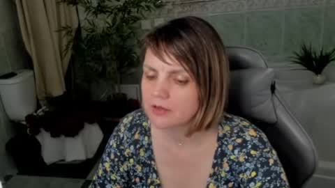 Betty online show from 04-01-26, 01:41