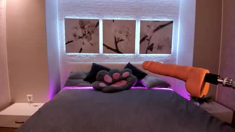 Betty online show from 10-17-25, 08:33