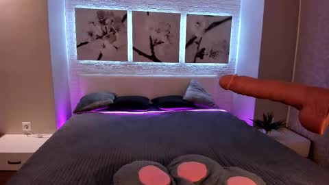 Betty online show from 10-18-25, 08:42