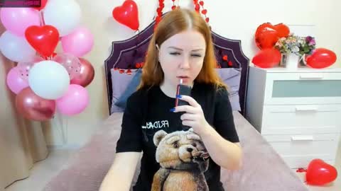 Snapshot of bettyurbane chatting on 02-11-25, 04:22 Mila Sweet online show from 02-11-25, 04:22