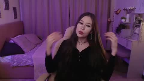 Snapshot of bety_white chatting on 06-12-26, 07:40 Katie online show from 06-12-26, 07:40