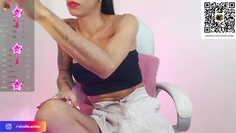 Snapshot of beuty_goddes777 chatting on 01-14-25, 03:53 Nicolle Aviles online show from 01-14-25, 03:53