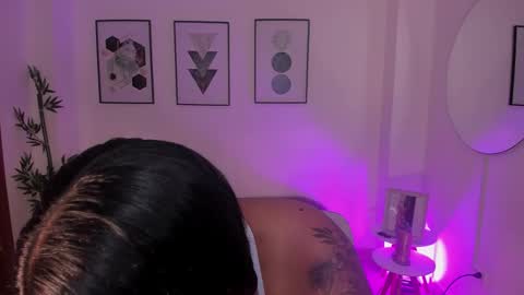 beverlyy johnson online show from 11-22-25, 02:21