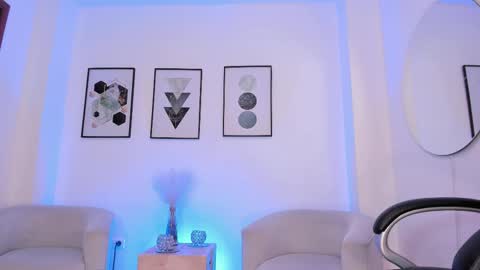 beverlyy johnson online show from 02-04-26, 04:18