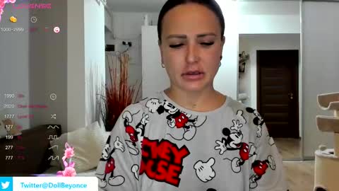   BeyonceDoll       Twitter DollBeyonce    online show from 11-02-25, 06:21