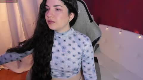 Snapshot of beyondsteel chatting on 11-08-25, 08:36 beyondsteel online show from 11-08-25, 08:36