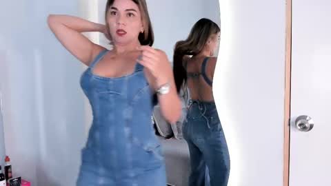 Snapshot of beyyhan chatting on 09-13-25, 12:05 Beyhan online show from 09-13-25, 12:05