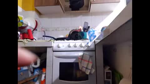 Snapshot of bggerardo820208 chatting on 01-14-25, 10:48 Masturbator 3000 online show from 01-14-25, 10:48