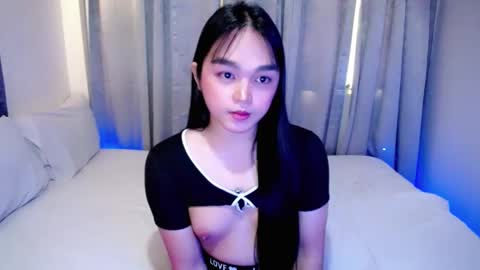 Snapshot of bhabytrans69 chatting on 01-26-25, 01:52 BHABY 3 online show from 01-26-25, 01:52